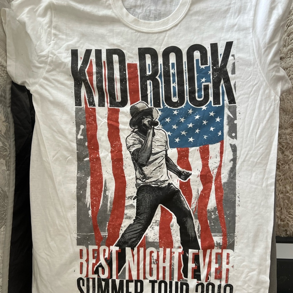 Kid Rock Summer of 2013 concert t shirt, size medium, never worn